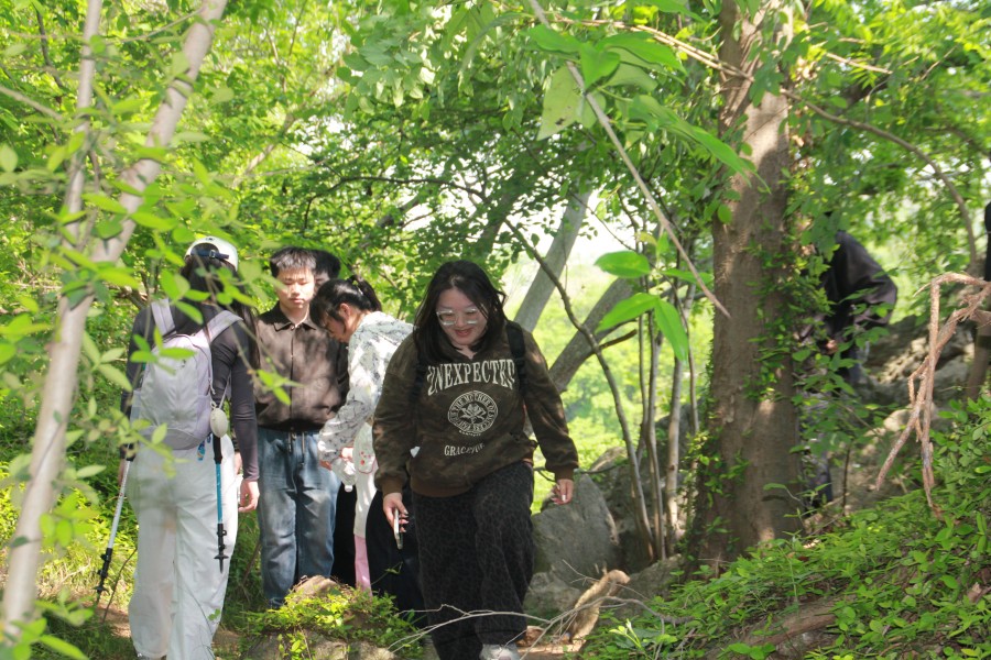 �ഺ���̣�����ͬ�� ���� ���տƼ���ѧ��ʳѧԺ����������ɽͽ������Ұ���Բ����չ