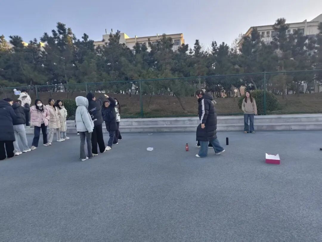 �����뻷��ѧԺ�ٰ조ʶ�������Ŷ� Яů�����³̡��������帨���